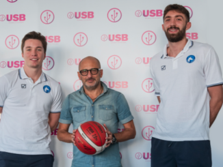 In foto: Justin Jaworski, Mario Parrella (presidente USB), Michele Ebeling.